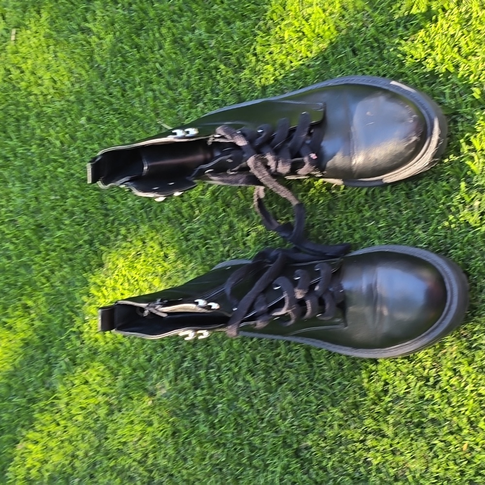 Women's boots